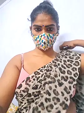 Snapshot of sherlin24 chatting on 17, 10, 2025 sherlin24 online show from 17, 10, 2025