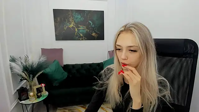 Snapshot of EmilyGraydis chatting on 19, 2, 2026 EmilyGraydis online show from 19, 2, 2026