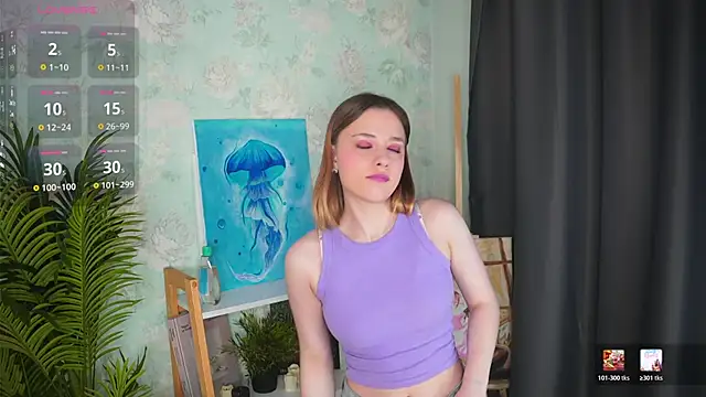 Snapshot of HollieCollelo chatting on 12, 4, 2026 HollieCollelo online show from 12, 4, 2026