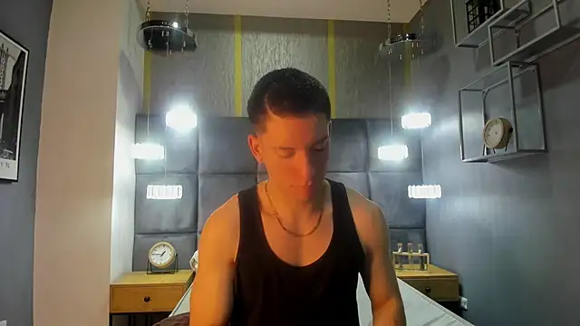 HunterHeat  online show from 23, 11, 2025