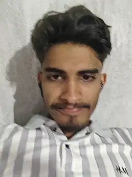 Snapshot of jitendra5834 chatting on 18, 12, 2025 jitendra5834 online show from 18, 12, 2025