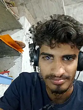 Snapshot of jitendra5834 chatting on 23, 12, 2025 jitendra5834 online show from 23, 12, 2025