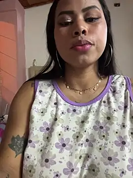 Snapshot of Michluxe_69 chatting on 9, 3, 2026 Michluxe 69 online show from 9, 3, 2026