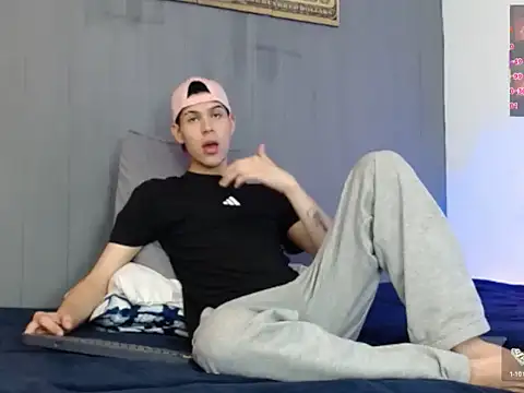 Snapshot of angeloo_666 chatting on 12, 9, 2025 angeloo 666 online show from 12, 9, 2025