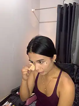 Snapshot of AngelHille chatting on 9, 10, 2025 AngelHille online show from 9, 10, 2025