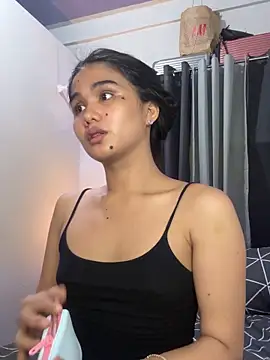 Snapshot of AngelHille chatting on 30, 10, 2025 AngelHille online show from 30, 10, 2025