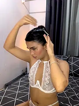 Snapshot of AngelHille chatting on 3, 11, 2025 AngelHille online show from 3, 11, 2025