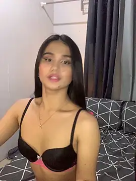 Snapshot of AngelHille chatting on 16, 12, 2025 AngelHille online show from 16, 12, 2025