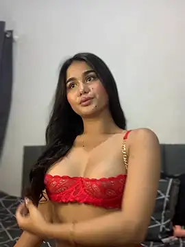 Snapshot of AngelHille chatting on 7, 4, 2026 AngelHille online show from 7, 4, 2026