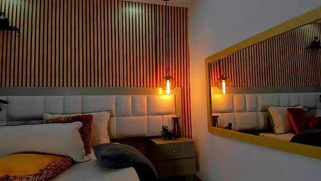 Roseaurora online show from 5, 1, 2026