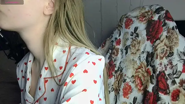 BabbbyFoxxx online show from 9, 4, 2026