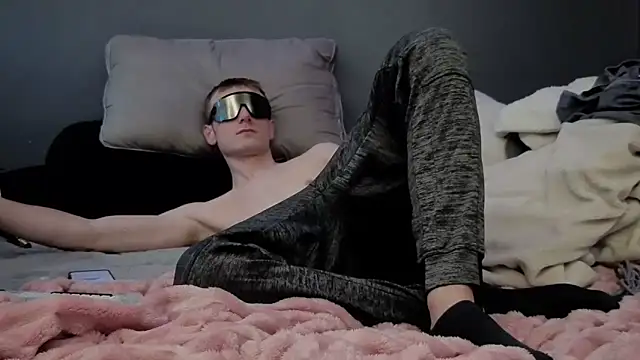 maskedboy1 online show from 29, 5, 2026