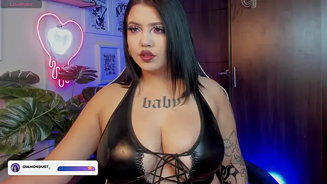 Snapshot of diamond_dustt chatting on 22, 9, 2025 diamond dustt online show from 22, 9, 2025