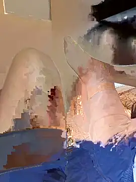 Snapshot of Danimiles chatting on 5, 4, 2026 Danimiles online show from 5, 4, 2026