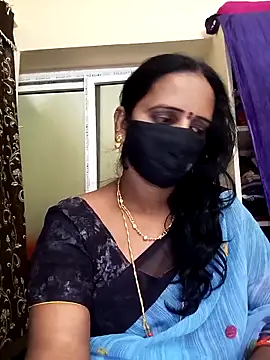 Snapshot of Mee_harini-telugupilla chatting on 6, 11, 2025 Mee harini-telugupilla online show from 6, 11, 2025