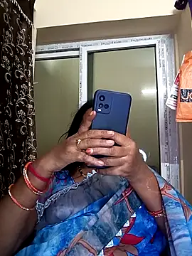 Snapshot of Mee_harini-telugupilla chatting on 15, 11, 2025 Mee harini-telugupilla online show from 15, 11, 2025