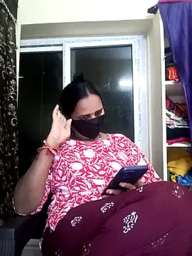 Snapshot of Mee_harini-telugupilla chatting on 24, 11, 2025 Mee harini-telugupilla online show from 24, 11, 2025