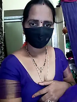 Snapshot of Mee_harini-telugupilla chatting on 15, 12, 2025 Mee harini-telugupilla online show from 15, 12, 2025