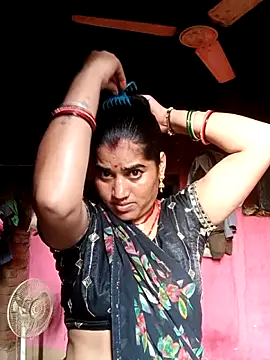 Snapshot of Mis_sonam chatting on 28, 9, 2025 Mis sonam online show from 28, 9, 2025