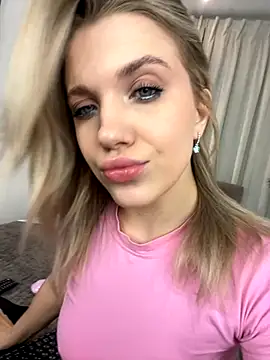 Snapshot of AlisaMyers chatting on 2, 12, 2025 AlisaMyers online show from 2, 12, 2025