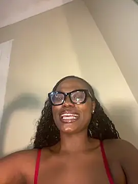 Moonzy77 online show from 18, 10, 2025