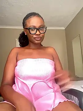 Moonzy77 online show from 18, 10, 2025