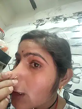 Snapshot of LUCKY_cut chatting on 25, 3, 2026 LUCKY cut online show from 25, 3, 2026