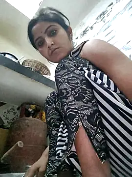 Snapshot of LUCKY_cut chatting on 26, 3, 2026 LUCKY cut online show from 26, 3, 2026