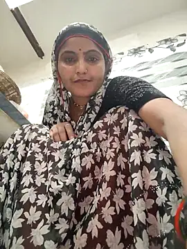 Snapshot of LUCKY_cut chatting on 27, 3, 2026 LUCKY cut online show from 27, 3, 2026