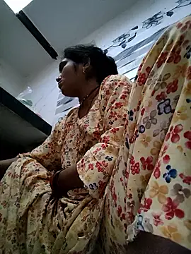 Snapshot of LUCKY_cut chatting on 28, 3, 2026 LUCKY cut online show from 28, 3, 2026