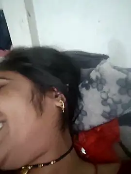 Snapshot of LUCKY_cut chatting on 9, 4, 2026 LUCKY cut online show from 9, 4, 2026