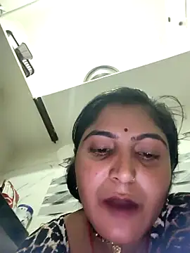 Snapshot of LUCKY_cut chatting on 16, 4, 2026 LUCKY cut online show from 16, 4, 2026