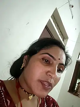 Snapshot of LUCKY_cut chatting on 24, 4, 2026 LUCKY cut online show from 24, 4, 2026