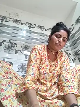 Snapshot of LUCKY_cut chatting on 26, 4, 2026 LUCKY cut online show from 26, 4, 2026