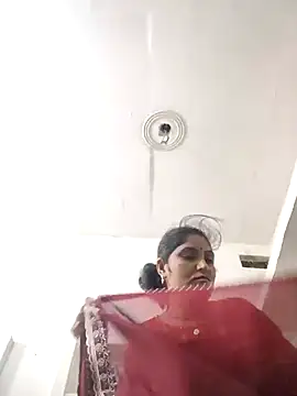 Snapshot of LUCKY_cut chatting on 26, 4, 2026 LUCKY cut online show from 26, 4, 2026