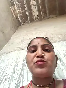 Snapshot of LUCKY_cut chatting on 27, 4, 2026 LUCKY cut online show from 27, 4, 2026