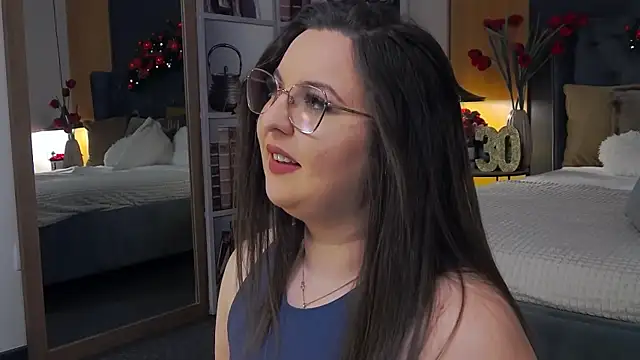 Mia Swano online show from 18, 12, 2025