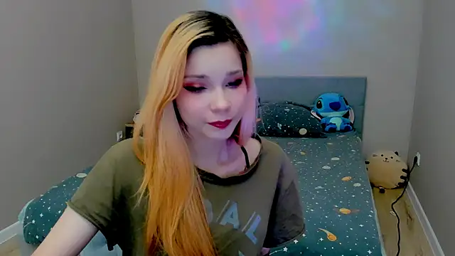 Kitten Alissa online show from 2, 10, 2025