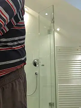 Snapshot of Oldmenhot66 chatting on 23, 4, 2026 Oldmenhot66 online show from 23, 4, 2026