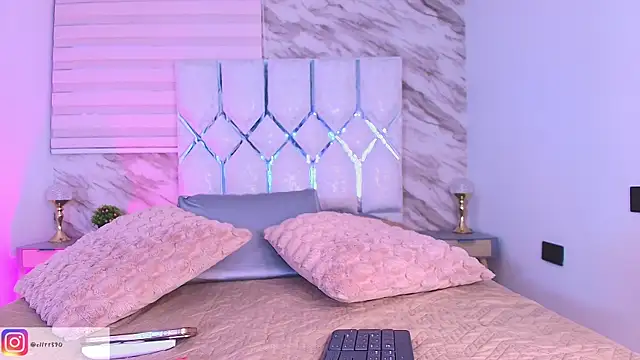 Snapshot of collet_1 chatting on 15, 4, 2026 collet 1 online show from 15, 4, 2026