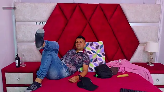 Snapshot of Kity_spiderr chatting on 28, 10, 2025 Kity spiderr online show from 28, 10, 2025