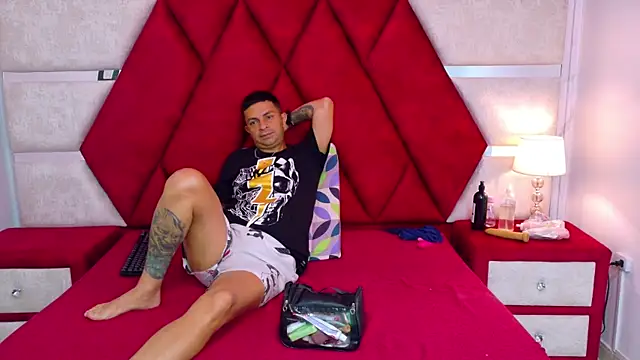 Snapshot of Kity_spiderr chatting on 29, 11, 2025 Kity spiderr online show from 29, 11, 2025