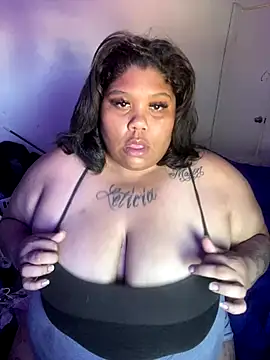 Snapshot of BlaxicanaMami chatting on 9, 9, 2025 BlaxicanaMami online show from 9, 9, 2025