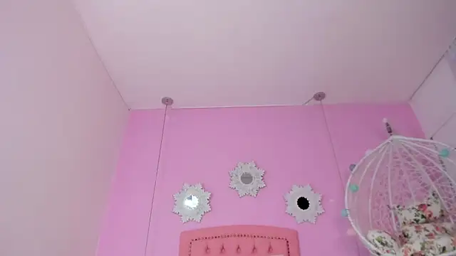 CannelaSmith online show from 10, 11, 2025