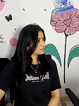 ValerieLove  online show from 18, 10, 2025