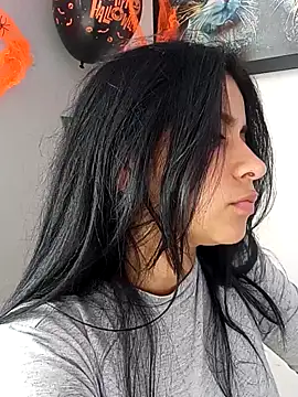 ValerieLove  online show from 27, 10, 2025