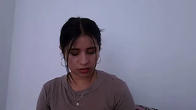 ValerieLove  online show from 28, 11, 2025