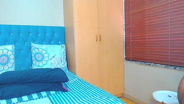 Snapshot of ThickAss_Cheeks chatting on 10, 10, 2025 ThickAss Cheeks online show from 10, 10, 2025