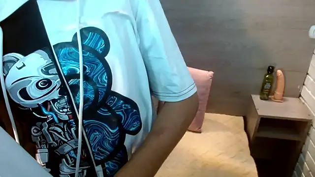 Snapshot of Penelopee_Rouse chatting on 26, 11, 2025 Penelopee Rouse online show from 26, 11, 2025