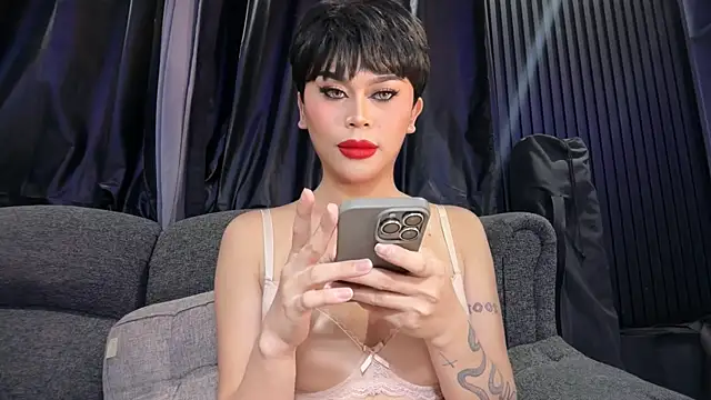 Snapshot of erotictsmonica chatting on 1, 5, 2026 erotictsmonica online show from 1, 5, 2026